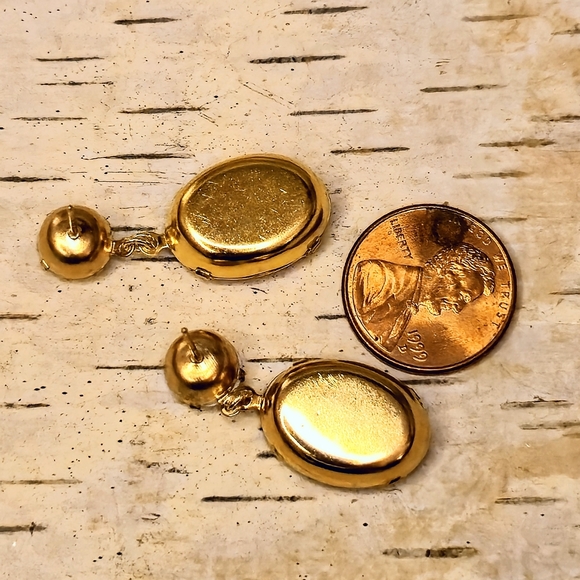 Superior Minimalist Pigeon Blood Red Glass & Powder Pink In Gold Plated Earrings - Picture 5 of 8